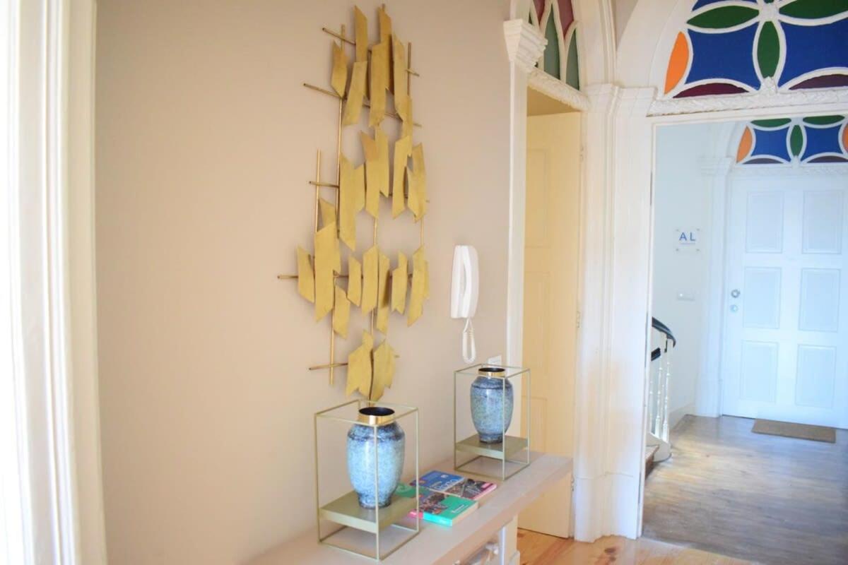 Liiiving In Porto - Vintage Balcony Apartment Luaran gambar