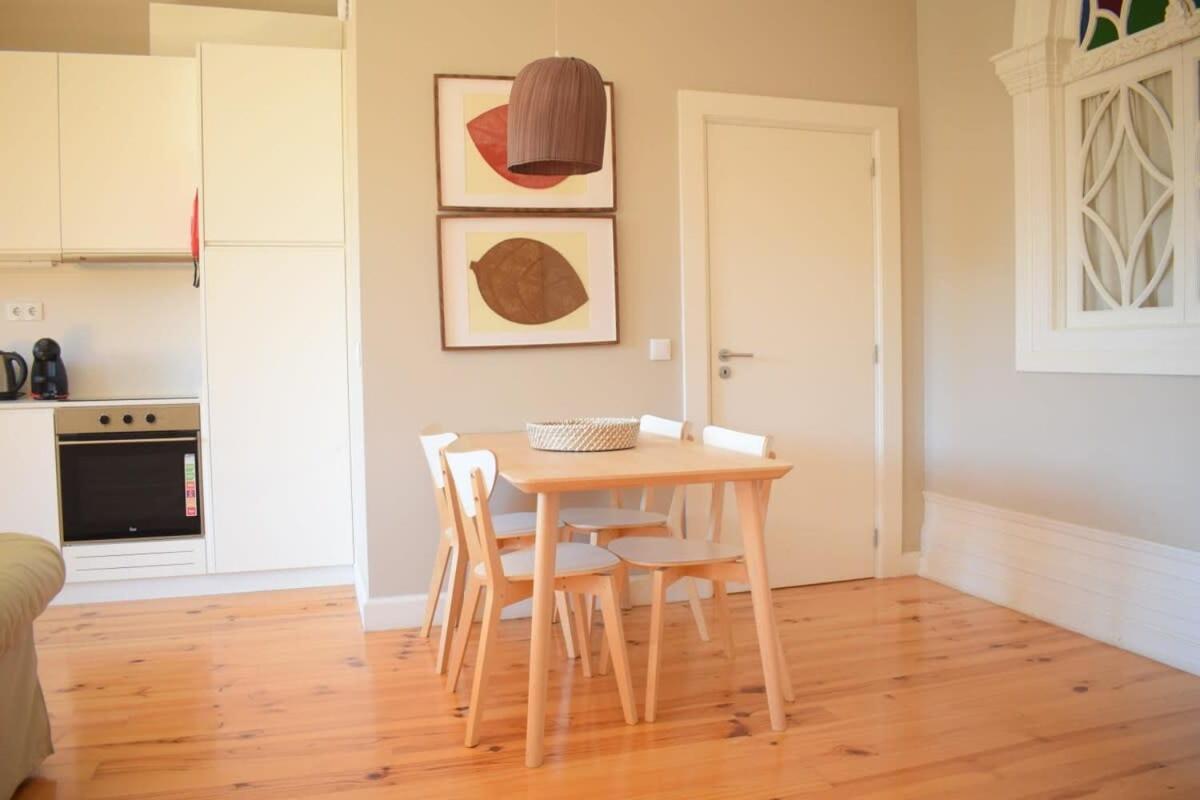 Liiiving In Porto - Vintage Balcony Apartment Luaran gambar