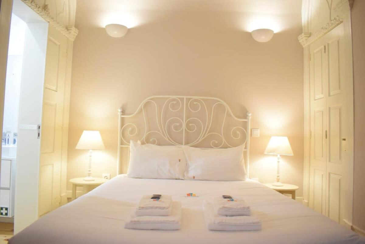 Liiiving In Porto - Vintage Balcony Apartment Luaran gambar