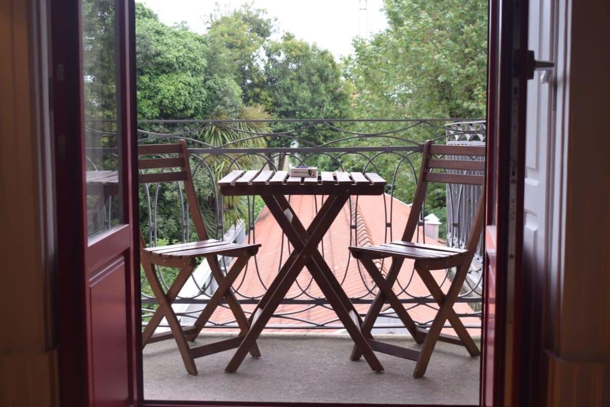 Liiiving In Porto - Vintage Balcony Apartment Luaran gambar