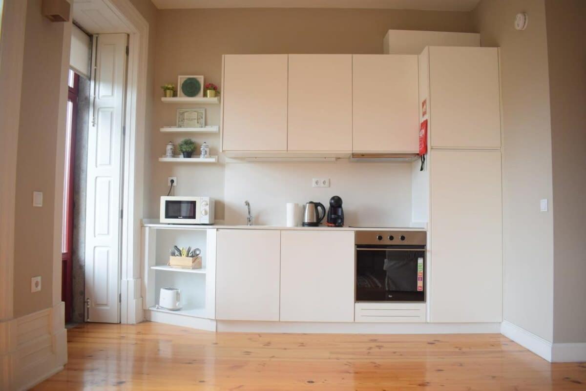 Liiiving In Porto - Vintage Balcony Apartment Luaran gambar