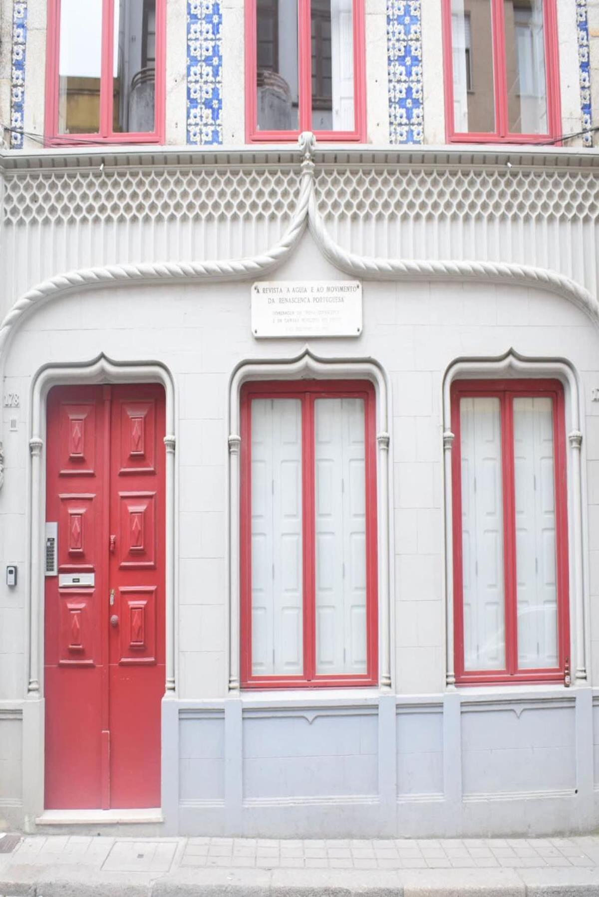 Liiiving In Porto - Vintage Balcony Apartment Luaran gambar